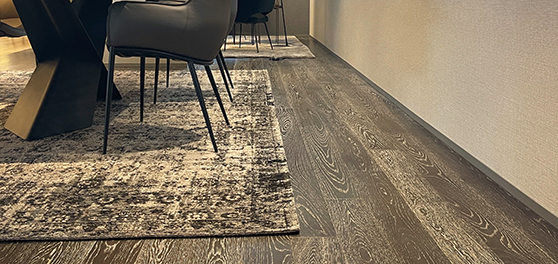 アネーロフローリング